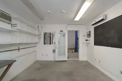 330 Montgomery St, Chicopee, MA 01020 - Photo 20