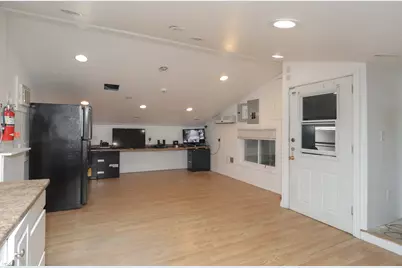 330 Montgomery St, Chicopee, MA 01020 - Photo 26