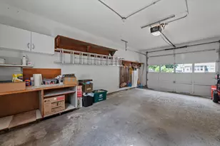 43 Rowena St, Worcester, MA 01606 - Photo 40