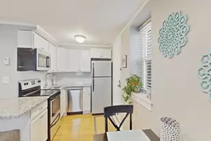 130 G St, Boston, MA 02127 - Photo 6