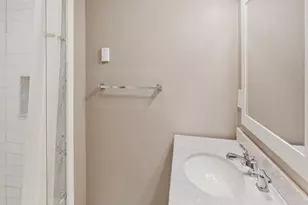 130 G St, Boston, MA 02127 - Photo 10