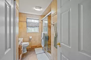 160 Fir St, Fairhaven, MA 02719 - Photo 24