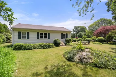 9 Mowry St, Raynham, MA 02767 - Photo 4