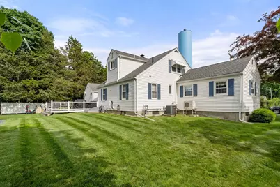 24 Wilbur St, Raynham, MA 02767 - Photo 4