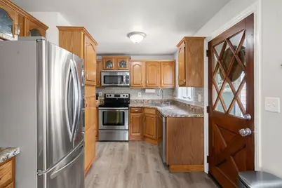 24 Wilbur St, Raynham, MA 02767 - Photo 10
