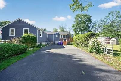 3 Rindone St, Holbrook, MA 02343 - Photo 8