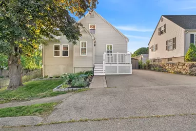 37 Hillcrest Ave, Beverly, MA 01915 - Photo 4