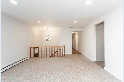164 Hall St, Raynham, MA 02767 - Photo 8