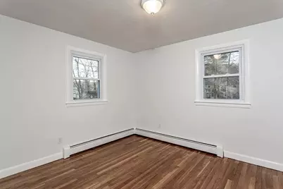 164 Hall St, Raynham, MA 02767 - Photo 12