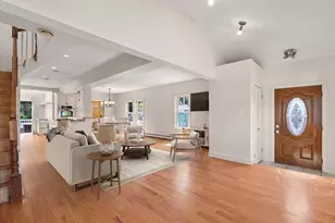221 Winthrop St, Quincy, MA 02169 - Photo 6