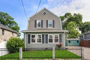 221 Winthrop St, Quincy, MA 02169 - Photo 2