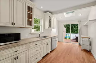 221 Winthrop St, Quincy, MA 02169 - Photo 12