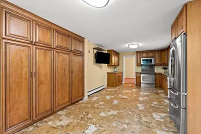 6 Norfolk, Leominster, MA 01453 - Photo 10