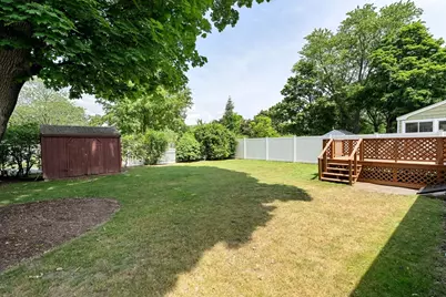 53 Roberts Rd, Medford, MA 02155 - Photo 36