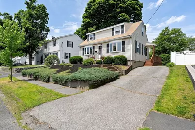 53 Roberts Rd, Medford, MA 02155 - Photo 4