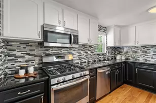 11 Arcadia Cir, Marlborough, MA 01752 - Photo 6
