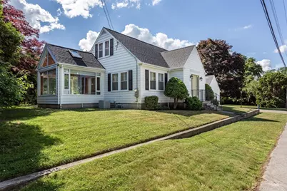 123 James St, Acushnet, MA 02743 - Photo 4