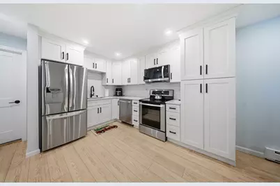 9 Weld St #19, Framingham, MA 01702 - Photo 2