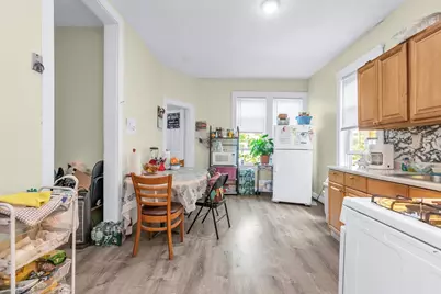 180 Chestnut Street, Chelsea, MA 02150 - Photo 14