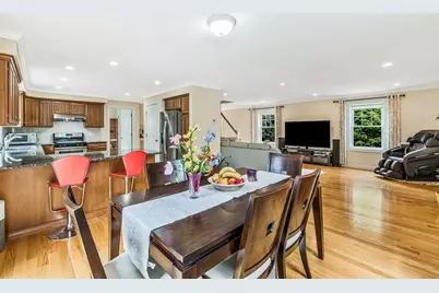 184 College Farm Rd, Waltham, MA 02451 - Photo 8