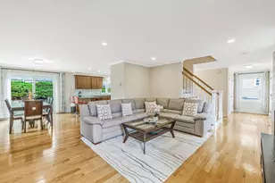 184 College Farm Rd, Waltham, MA 02451 - Photo 2