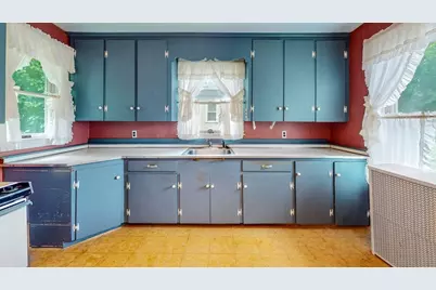 21 Grover St, Walpole, MA 02081 - Photo 6