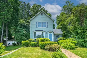 21 Grover St, Walpole, MA 02081 - Photo 1