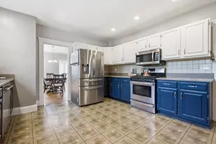 79 Orange St, Reading, MA 01867 - Photo 16