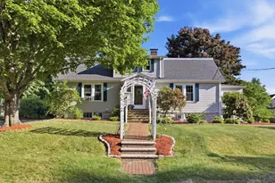 79 Orange St, Reading, MA 01867 - Photo 1