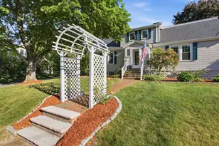 79 Orange St, Reading, MA 01867 - Photo 4