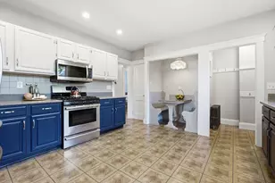 79 Orange St, Reading, MA 01867 - Photo 14