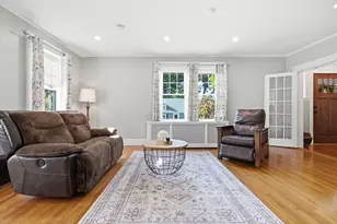 79 Orange St, Reading, MA 01867 - Photo 12