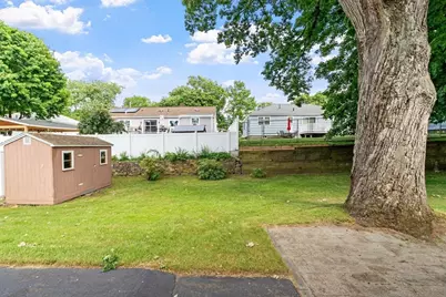 48 Chickering Street, Lawrence, MA 01843 - Photo 32