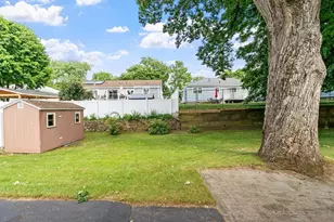 48 Chickering St, Lawrence, MA 01843 - Photo 32