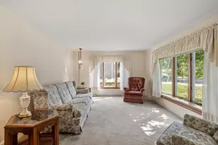 48 Chickering St, Lawrence, MA 01843 - Photo 12
