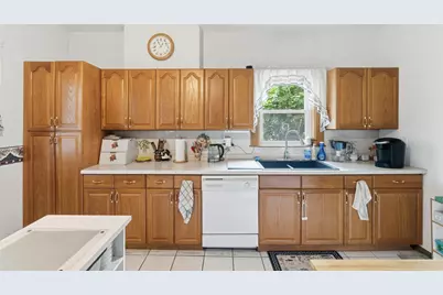 310 Blackstone St, Uxbridge, MA 01569 - Photo 12