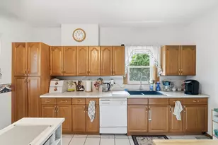 310 Blackstone St, Uxbridge, MA 01569 - Photo 12