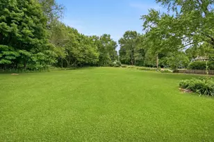 310 Blackstone St, Uxbridge, MA 01569 - Photo 10