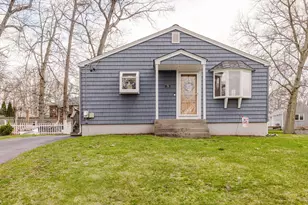 79 Bergeron St, Seekonk, MA 02771 - Photo 2