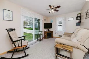 79 Bergeron St, Seekonk, MA 02771 - Photo 16