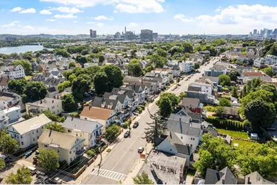 562 Main St, Medford, MA 02155 - Photo 26