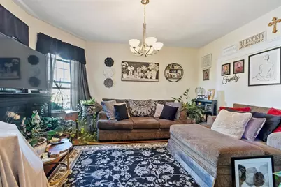562 Main St, Medford, MA 02155 - Photo 6