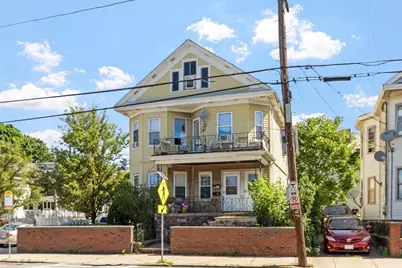 562 Main St, Medford, MA 02155 - Photo 2