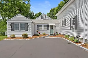 37 Davis St, Mansfield, MA 02048 - Photo 1