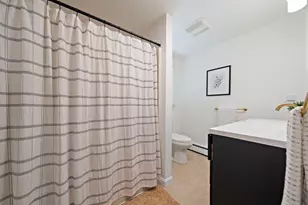 37 Davis St, Mansfield, MA 02048 - Photo 22