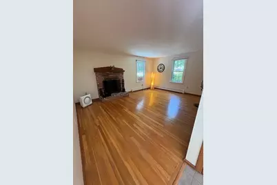 35 Houde St, Marlborough, MA 01752 - Photo 12