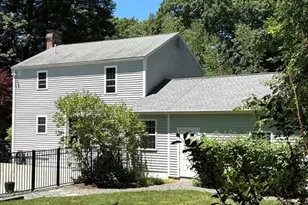 35 Houde St, Marlborough, MA 01752 - Photo 4