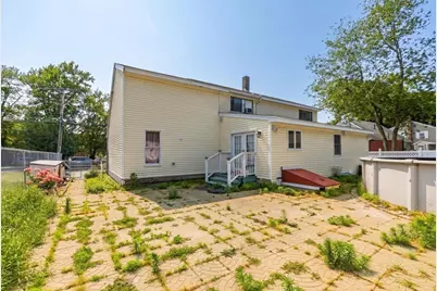 364 W Meadow Rd, Lowell, MA 01854 - Photo 22