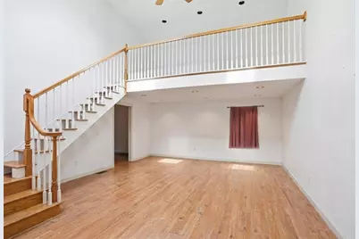364 W Meadow Rd, Lowell, MA 01854 - Photo 6