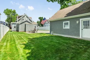 29 Ash St, Waltham, MA 02453 - Photo 28